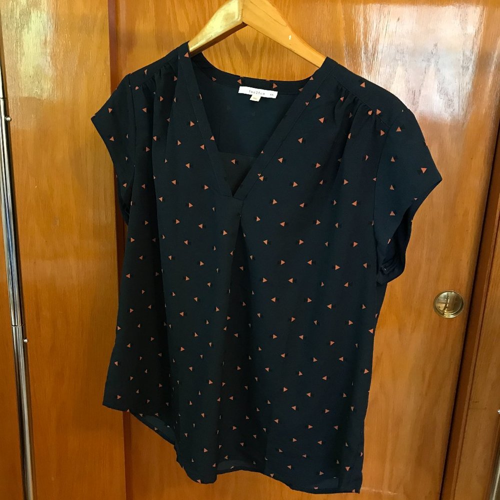 Fun2Fun by Stitch Fix Geometric Blouse